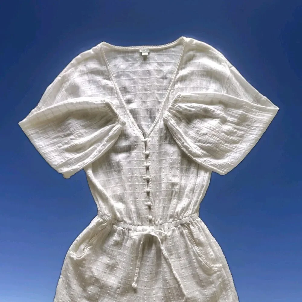 Aerie Women’s Romper Small White Textured V-Neck Button Front Pockets Coastal - Picture 14 of 14